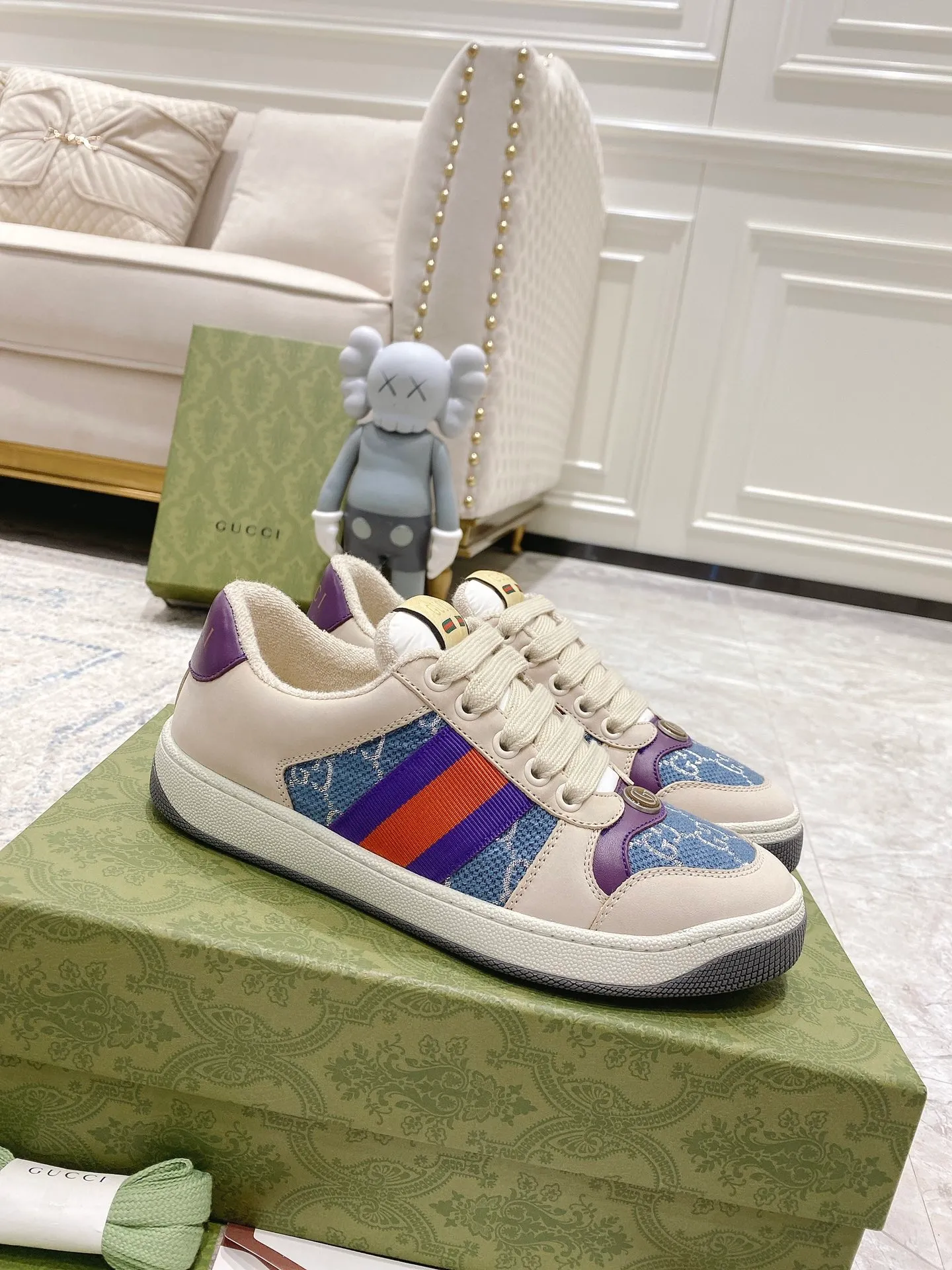 Gucci - Newly upgraded Gucci dirty shoes for couples 👫 2022 early spring new style... GG series distressed casual dirty shoes for the catwalk ⚠️⚠️ Original development and purchase level version... Metal double G crystal cylindrical logo... Gucci original pattern webbing... Exclusive color rubbed cowhide fabric, original terry cloth is delicate, soft and more comfortable and breathable, privately stamped two-color original TPU outsole (lower layer is wider, upper layer is narrower) Ready stock, matching packaging... 35-40/39-44 regular size 💰Female style 290 💰Male style 290